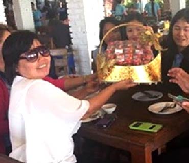 จัดงานสังสรรค์ปีใหม่